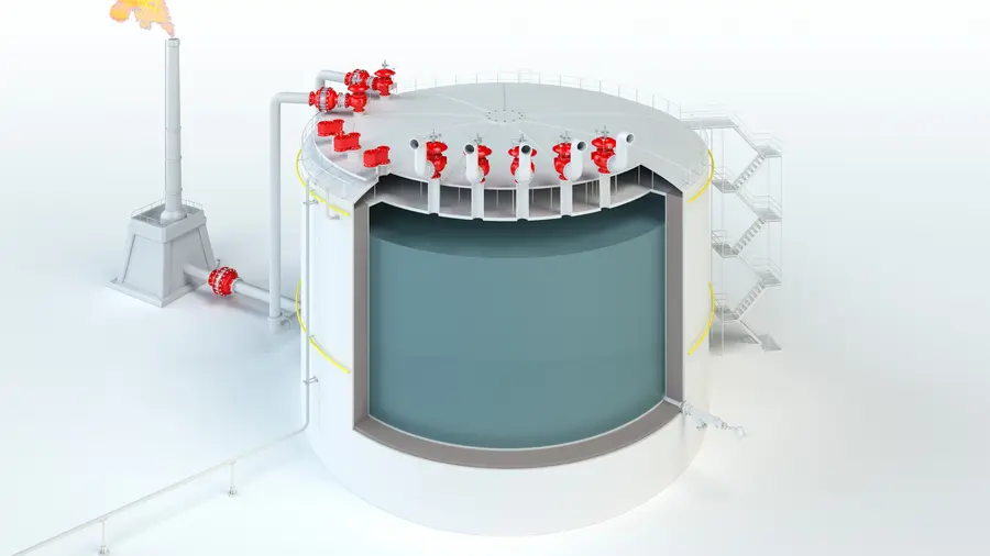 Eine 3D-Darstellung im Schnittansicht eines großen, mit Flüssigkeit gefüllten zylindrischen Lagertanks, auf dessen Dach mehrere rote Sicherheitsventile zu sehen sind, die mit einem Fackelturm verbunden sind.